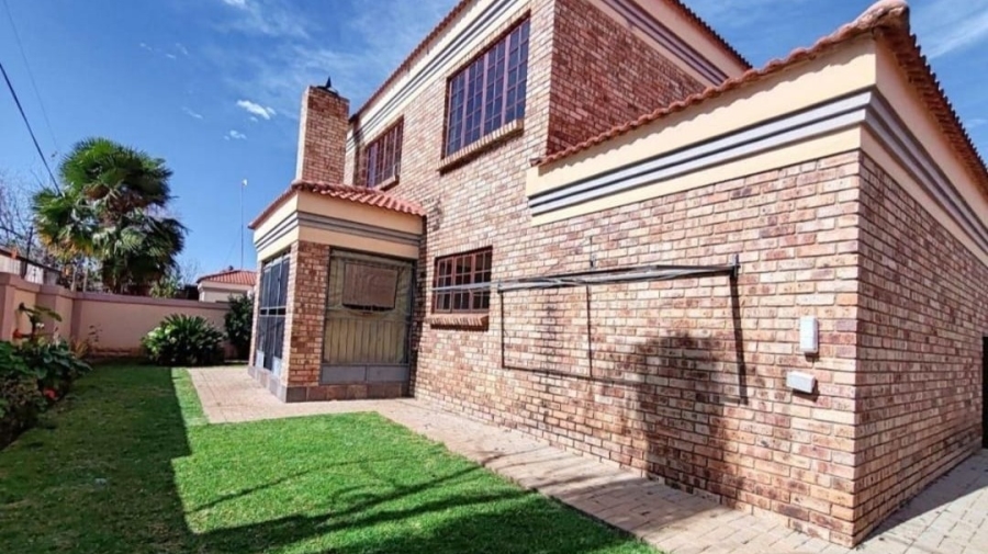 3 Bedroom Property for Sale in Grimbeeck Park North West